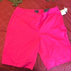 NWT! Fuchsia Curvy shorts in Excellent condition!